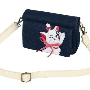 Loungefly Marie Duffle Purse Hand Bag. New with Tags.